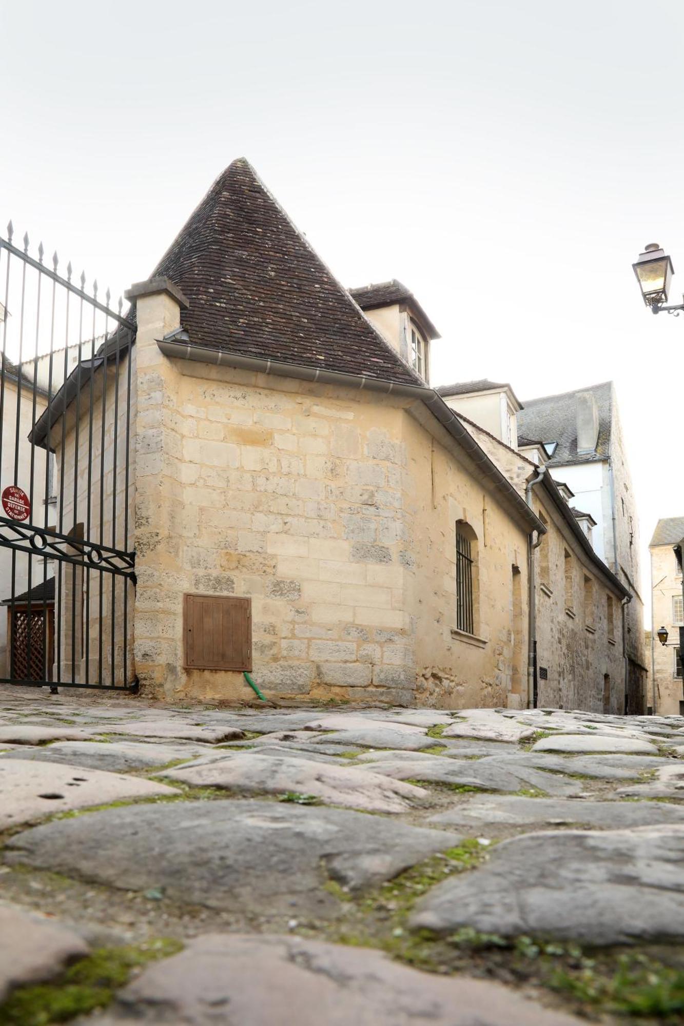 Maison Emily In Senlis By La Boite En Plus Apartment Exterior photo